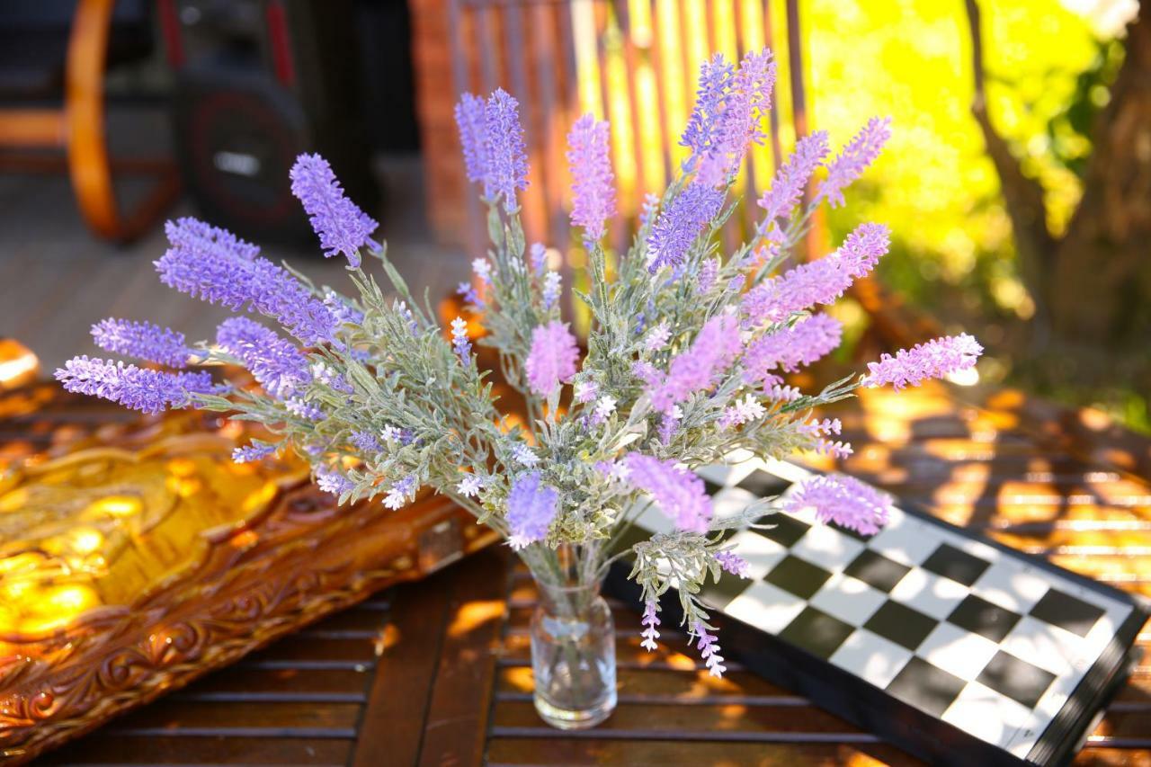 Citron Cottages Batumi Ngoại thất bức ảnh