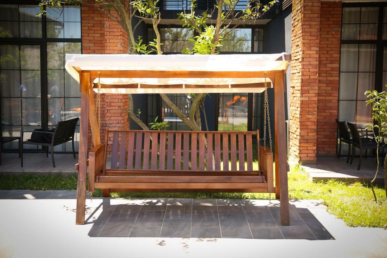 Citron Cottages Batumi Ngoại thất bức ảnh
